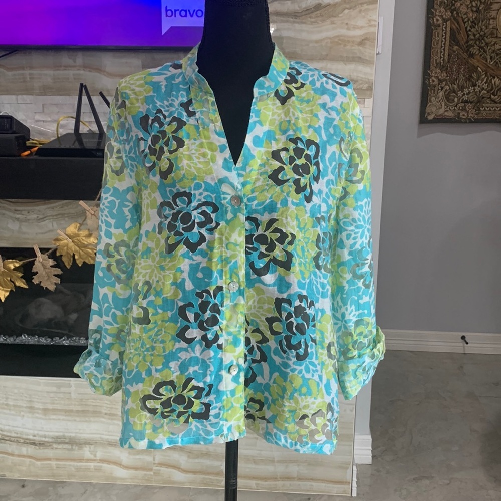 Ruby Rd. Sheer Green Floral Button Down Blouse. Size 2X (110)